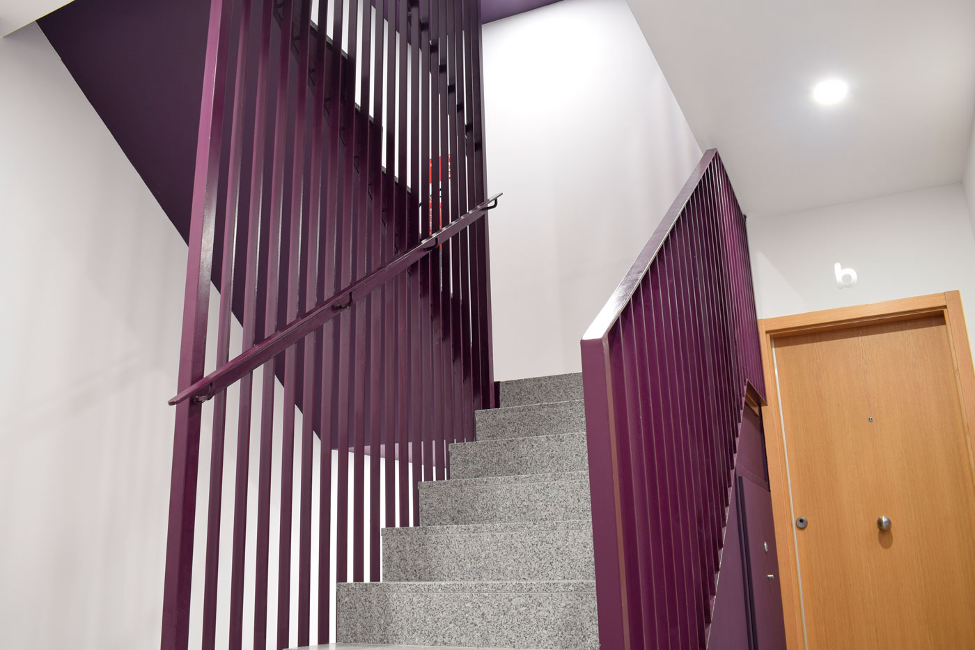 Promociones viviendas Tolosa escaleras
