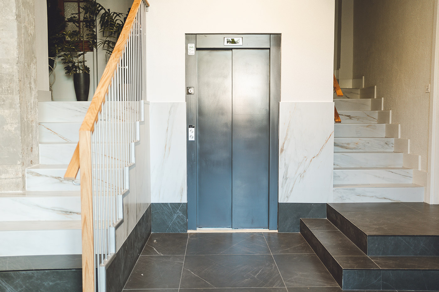 Reforma portal ascensor