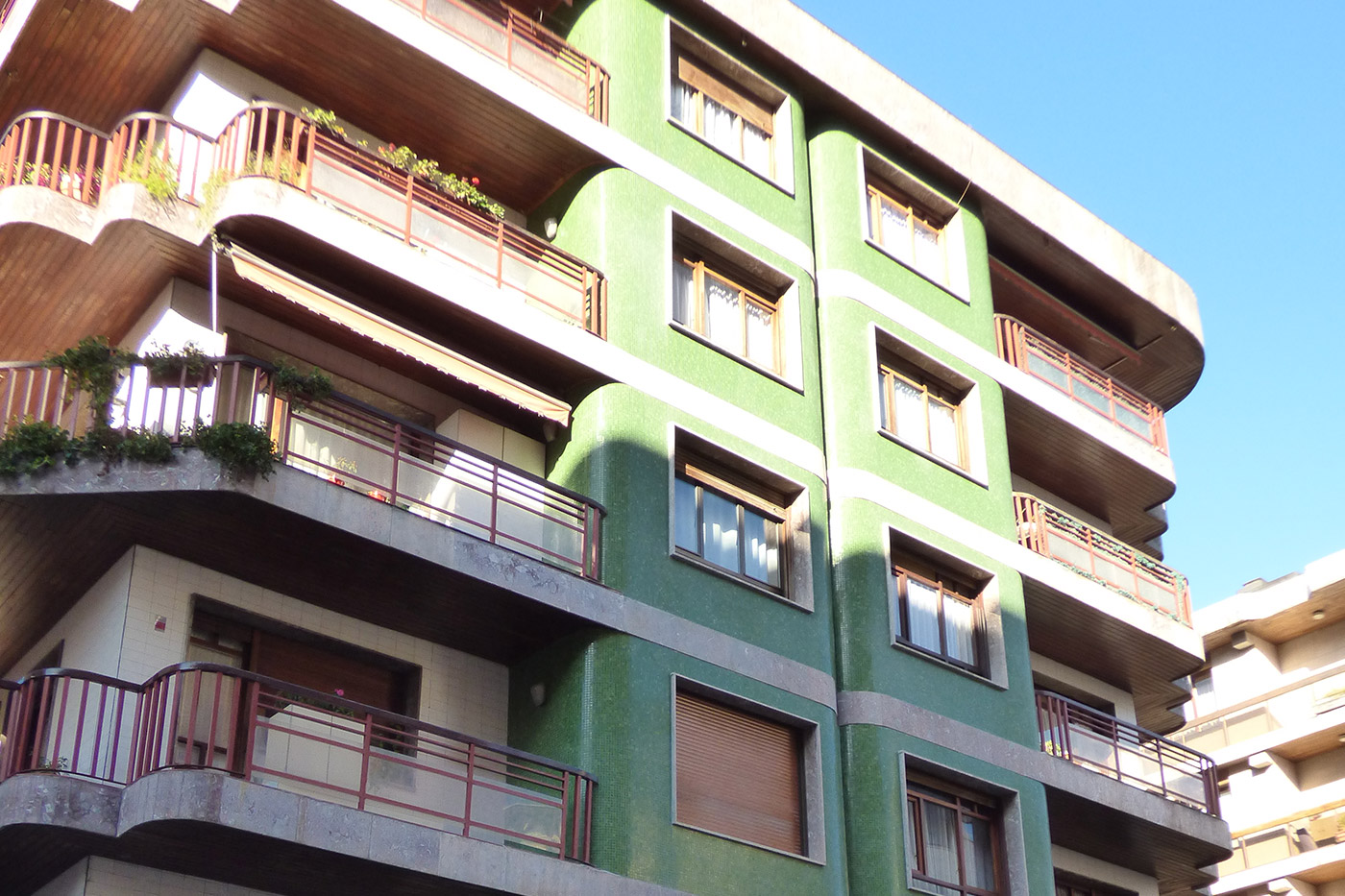 Reforma de fachada balcones
